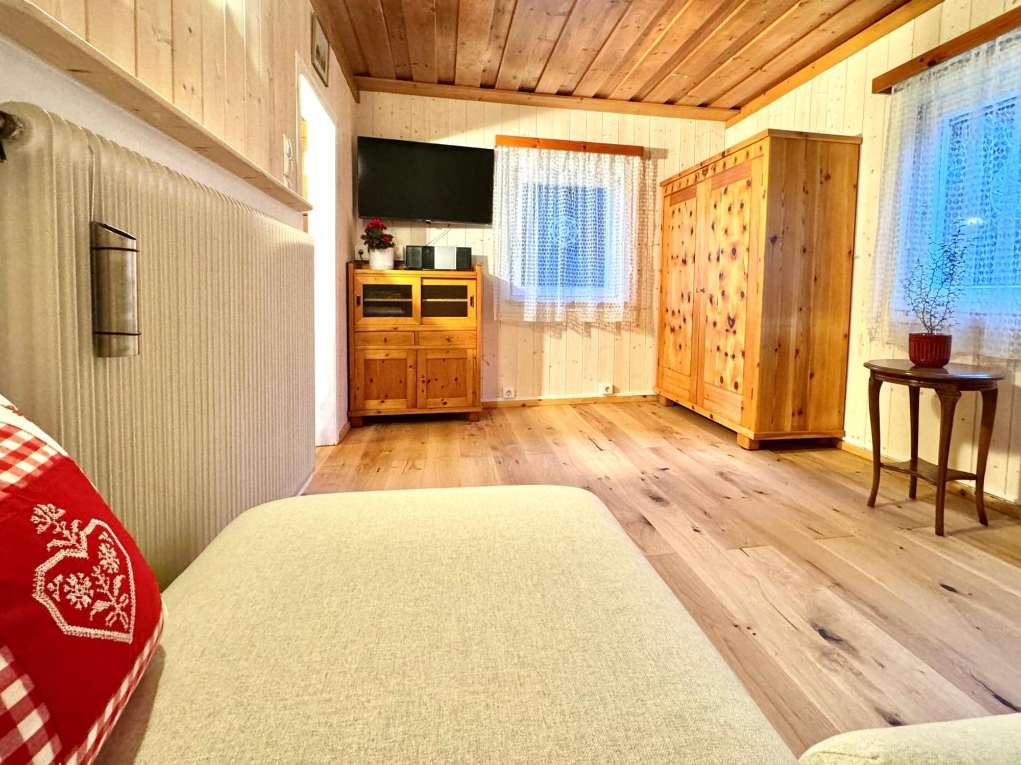 - Senn-inn Im Zentrum Von Ferienhaus *